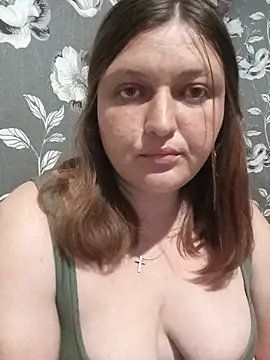 Snapshot of Angelina9612 chatting on May 14, 2026, 9:54 pm Angelina9612 online show from May 14, 2026, 9:54 pm