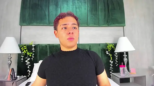 Darian laforteza online show from June 1, 2026, 7:37 pm