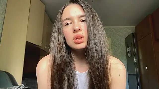 Snapshot of CarolineRu chatting on May 29, 2026, 10:35 am CarolineRu online show from May 29, 2026, 10:35 am