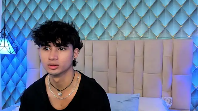 Snapshot of Sofia-Ethan chatting on July 12, 2026, 1:46 pm Sofia-Ethan online show from July 12, 2026, 1:46 pm