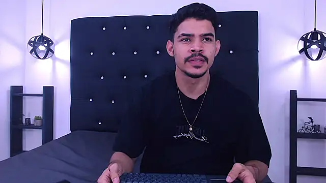Snapshot of Dannesh_ chatting on May 20, 2026, 3:24 am Dannesh online show from May 20, 2026, 3:24 am