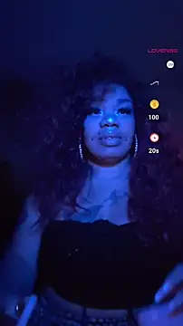 Snapshot of NailGoddessnow chatting on January 17, 2025, 5:00 am NailGoddessnow online show from January 17, 2025, 5:00 am