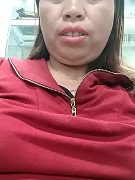 -Yeyi- online show from July 12, 2026, 11:23 am