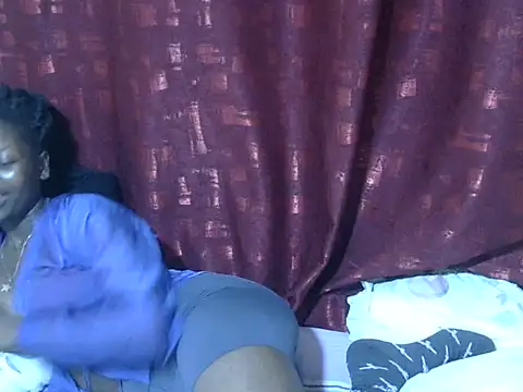 Snapshot of pretty_ebby chatting on June 16, 2026, 2:09 pm pretty ebby online show from June 16, 2026, 2:09 pm