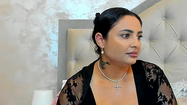 Snapshot of Bianca_Vale chatting on July 7, 2026, 5:10 am Bianca Vale online show from July 7, 2026, 5:10 am