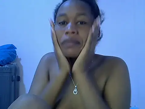 Snapshot of ANGEL_MIA23 chatting on July 14, 2026, 10:26 pm ANGEL MIA23 online show from July 14, 2026, 10:26 pm