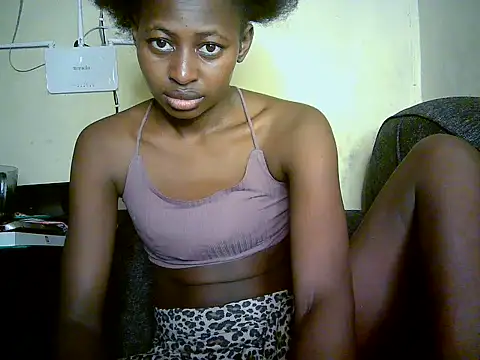 Snapshot of Therry-heart chatting on May 29, 2026, 3:37 am Therry-heart online show from May 29, 2026, 3:37 am