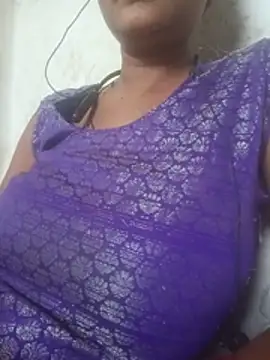 Muna Raj online show from June 11, 2026, 7:39 am