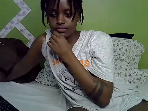 Snapshot of Slim_shedy1 chatting on June 29, 2026, 10:37 am Slim shedy1 online show from June 29, 2026, 10:37 am