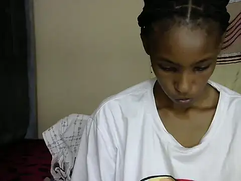 Snapshot of slim_ebon chatting on May 17, 2026, 4:25 pm slim ebon online show from May 17, 2026, 4:25 pm
