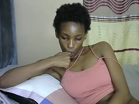 Snapshot of slim_ebon chatting on May 28, 2026, 10:12 am slim ebon online show from May 28, 2026, 10:12 am