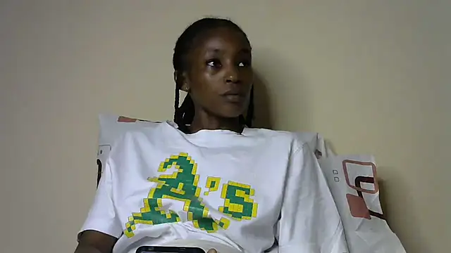 Snapshot of slim_ebon chatting on July 5, 2026, 12:23 pm slim ebon online show from July 5, 2026, 12:23 pm