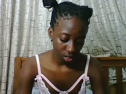Snapshot of Darkpretty23 chatting on July 9, 2026, 7:29 pm Darkpretty23 online show from July 9, 2026, 7:29 pm
