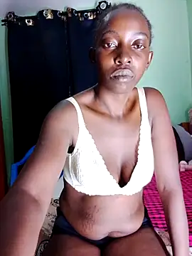 Snapshot of maamypussy chatting on June 16, 2026, 7:11 am maamypussy online show from June 16, 2026, 7:11 am