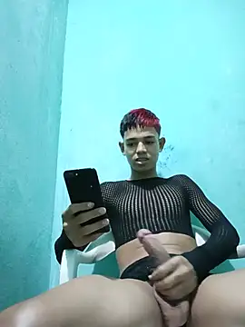 Snapshot of cute_boy_angelx18 chatting on July 19, 2026, 7:01 am cute boy angelx18 online show from July 19, 2026, 7:01 am