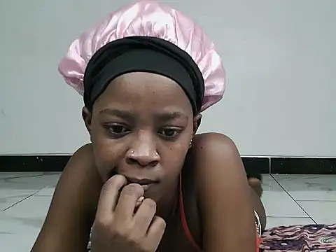 Snapshot of Tinky_winky1_ chatting on May 22, 2026, 2:12 pm Tinky winky1 online show from May 22, 2026, 2:12 pm