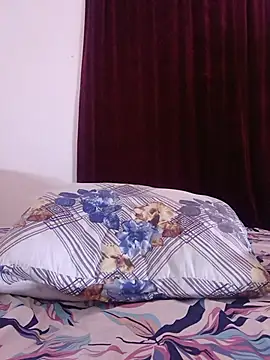 Snapshot of hornny_phrase2 chatting on July 18, 2026, 6:28 am hornny phrase2 online show from July 18, 2026, 6:28 am