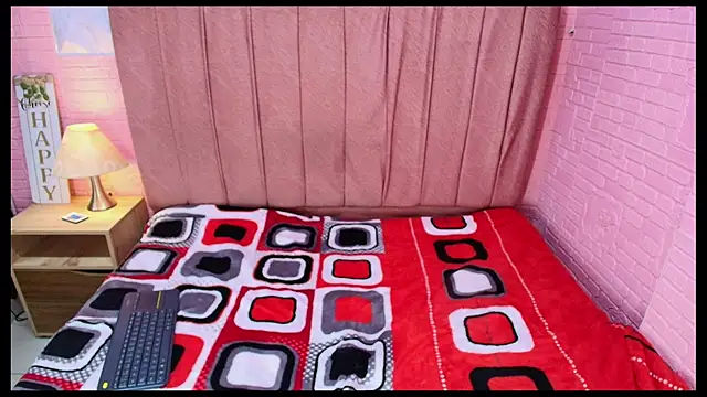 Snapshot of mnicollesweet_pri chatting on July 14, 2026, 2:05 am mnicollesweet pri online show from July 14, 2026, 2:05 am