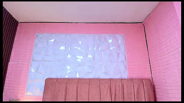 Snapshot of mnicollesweet_pri chatting on July 17, 2026, 3:35 am mnicollesweet pri online show from July 17, 2026, 3:35 am