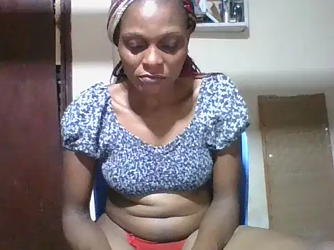 Snapshot of Ebonyqueen4 chatting on July 11, 2026, 11:46 am Ebonyqueen4 online show from July 11, 2026, 11:46 am