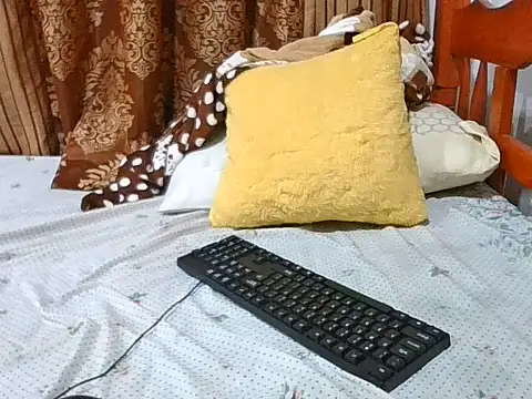 Snapshot of sweet_naughty chatting on June 6, 2026, 7:40 pm sweet naughty online show from June 6, 2026, 7:40 pm