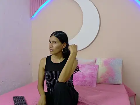 Snapshot of SamanthaLaurent chatting on July 7, 2026, 7:51 pm SamanthaLaurent online show from July 7, 2026, 7:51 pm