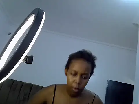 Snapshot of Bianca0011 chatting on June 4, 2026, 1:39 pm Bianca0011 online show from June 4, 2026, 1:39 pm