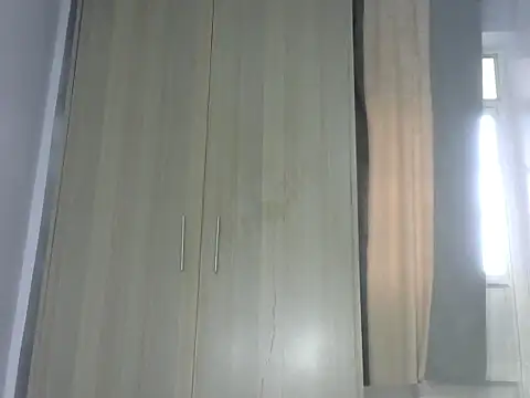 Snapshot of petite_lexiiivv chatting on June 9, 2026, 5:30 am petite lexiiivv online show from June 9, 2026, 5:30 am