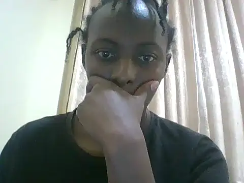 Snapshot of sweetbellah1 chatting on May 18, 2026, 6:47 pm sweetbellah1 online show from May 18, 2026, 6:47 pm