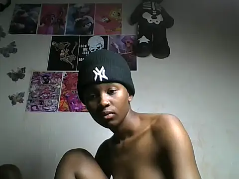 Snapshot of loversoncam chatting on July 17, 2026, 5:36 am loversoncam online show from July 17, 2026, 5:36 am
