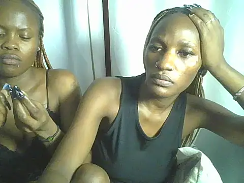 Snapshot of SleekCandy_petites chatting on June 26, 2026, 7:29 pm SleekCandy petites online show from June 26, 2026, 7:29 pm