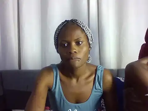 Snapshot of Candysleek_petite chatting on July 6, 2026, 5:26 pm Candysleek petite online show from July 6, 2026, 5:26 pm