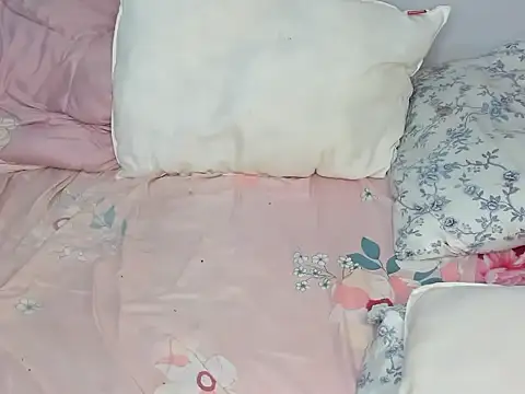 prettyley online show from July 8, 2026, 5:01 am