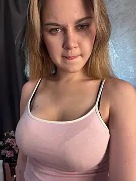 Snapshot of la_lisa_ chatting on July 16, 2026, 2:34 pm la lisa online show from July 16, 2026, 2:34 pm