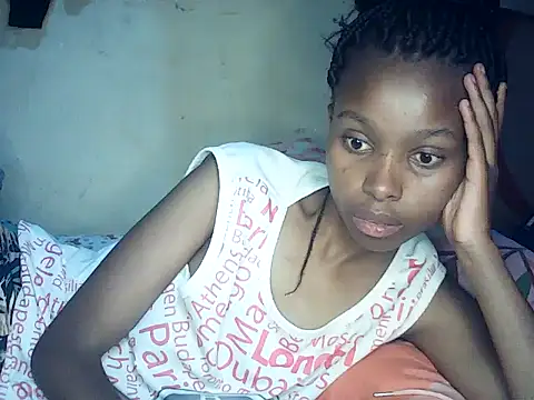 marycutie1 online show from June 3, 2026, 8:03 pm