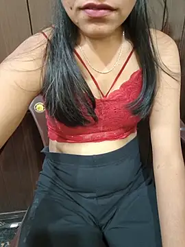 Snapshot of Shanaya_001 chatting on May 22, 2026, 5:03 am Shanaya 001 online show from May 22, 2026, 5:03 am