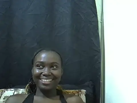 Snapshot of Cutteypeach chatting on May 19, 2026, 9:15 am Cutteypeach online show from May 19, 2026, 9:15 am