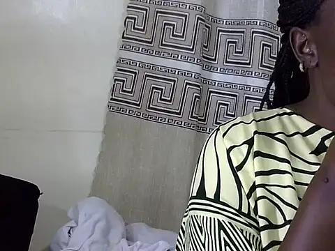 sexxy melons online show from May 19, 2026, 5:08 pm