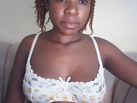 Snapshot of spicy-laidy01 chatting on May 17, 2026, 6:04 pm spicy-laidy01 online show from May 17, 2026, 6:04 pm