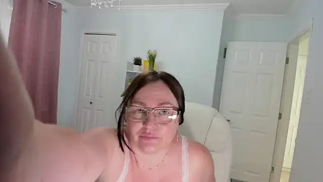 Vika73 online show from February 14, 2025, 9:21 pm