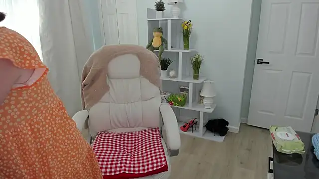 Vika73 online show from March 14, 2025, 4:51 pm