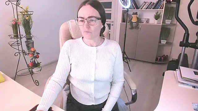 Vika73 online show from February 1, 2026, 6:23 am