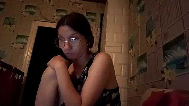 SparkleJebb online show from June 29, 2026, 7:58 pm