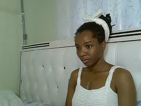 Snapshot of Sexy_vylsa chatting on July 17, 2026, 6:31 am Sexy vylsa online show from July 17, 2026, 6:31 am