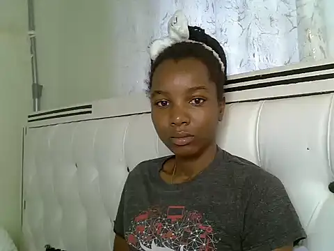 Snapshot of Sexy_vylsa chatting on July 20, 2026, 6:28 am Sexy vylsa online show from July 20, 2026, 6:28 am