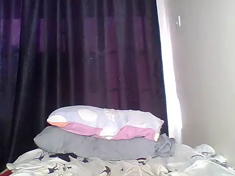 Snapshot of kee_vigin chatting on June 15, 2026, 4:47 am kee vigin online show from June 15, 2026, 4:47 am