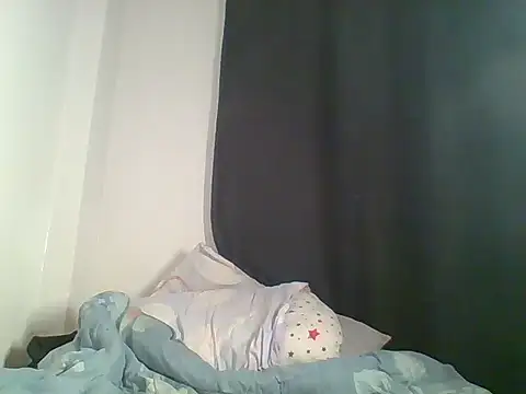 Snapshot of kee_vigin chatting on July 5, 2026, 3:45 am kee vigin online show from July 5, 2026, 3:45 am