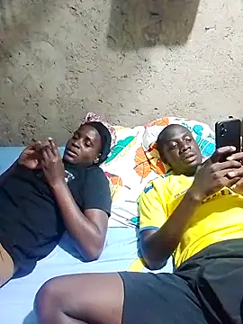 Snapshot of Lawal-Briana chatting on July 7, 2026, 6:45 pm Lawal-Briana online show from July 7, 2026, 6:45 pm