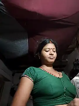 Snapshot of your-candy-cam chatting on June 24, 2026, 12:53 am your-candy-cam online show from June 24, 2026, 12:53 am