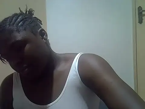 Snapshot of evethegurl chatting on June 3, 2026, 8:17 am evethegurl online show from June 3, 2026, 8:17 am